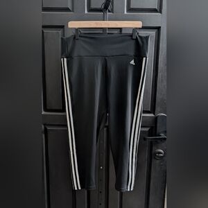 🆕 Women's SIZE XL Black & White High Rise Cropped Athletic Tights